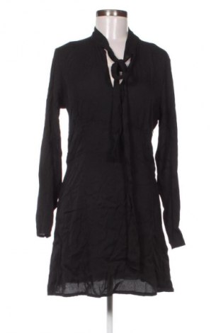 Šaty  Hugo Boss, Velikost L, Barva Černá, Cena  5 799,00 Kč