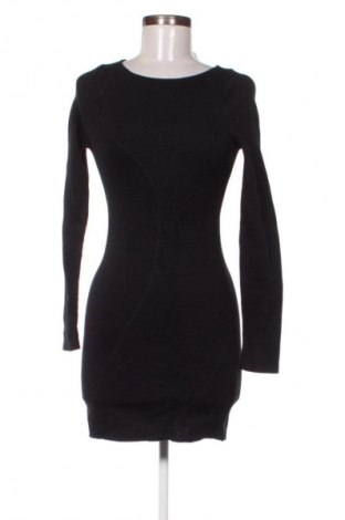 Ruha Monari, Méret M, Szín Fekete, Ár 17 359 Ft