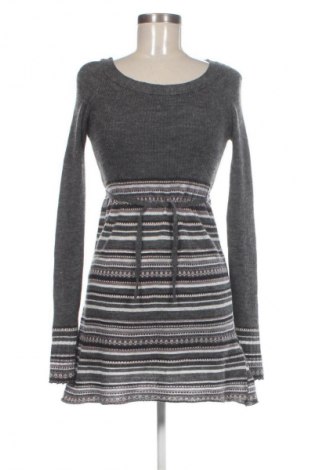 Ruha Motivi, Méret M, Szín Sokszínű, Ár 5 039 Ft