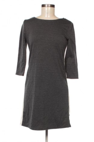Kleid ONLY, Größe S, Farbe Grau, Preis € 5,99