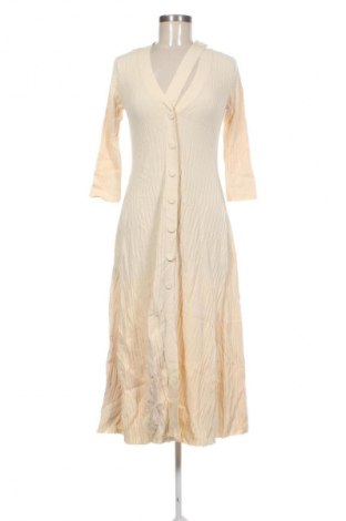 Ruha Oroton, Méret M, Szín Bézs, Ár 19 919 Ft