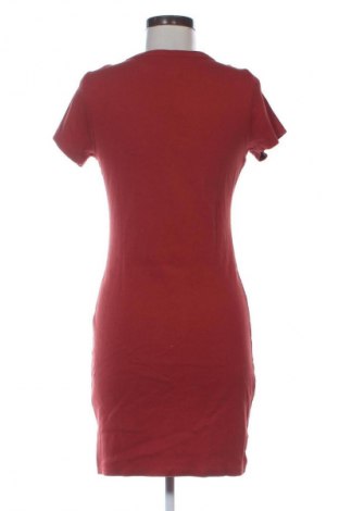 Ruha Page One, Méret M, Szín Piros, Ár 8 264 Ft