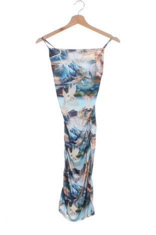 Kleid Pretty Little Thing, Größe XXS, Farbe Mehrfarbig, Preis 37,40 €