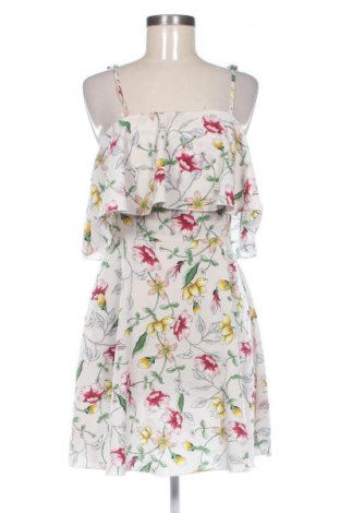 Kleid Pretty Little Thing, Größe M, Farbe Mehrfarbig, Preis € 23,00