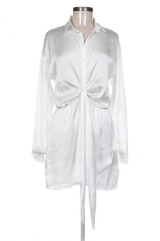 Šaty  Pull&Bear, Velikost M, Barva Bílá, Cena  907,00 Kč