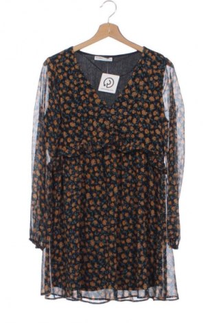 Ruha Pull&Bear, Méret M, Szín Sokszínű, Ár 8 237 Ft