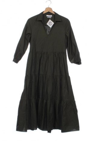 Kleid Reserved, Größe XS, Farbe Grün, Preis 19,97 €