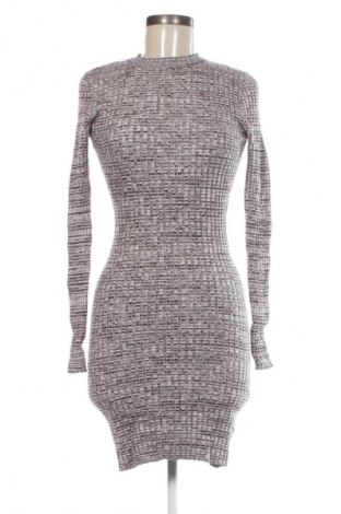 Рокля Review, Размер M, Цвят Многоцветен, Цена 10,22 €