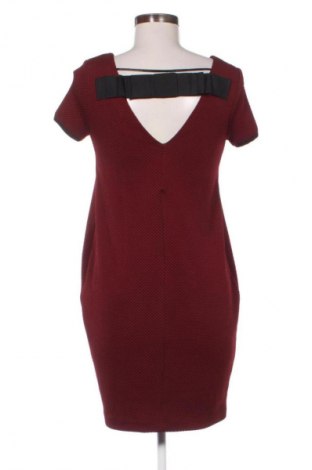 Kleid Rinascimento, Größe M, Farbe Rot, Preis € 28,99