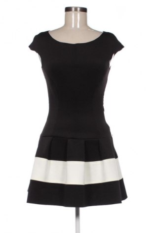 Kleid Rinascimento, Größe S, Farbe Mehrfarbig, Preis 30,99 €