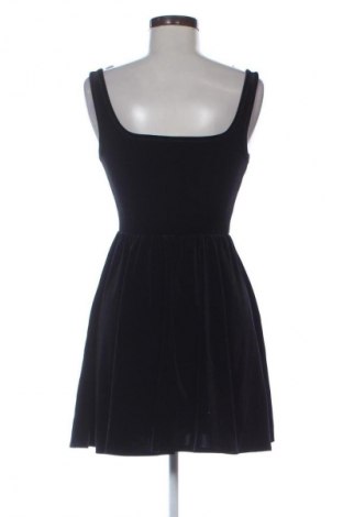 Рокля SHEIN, Размер S, Цвят Черен, Цена 7,15 €