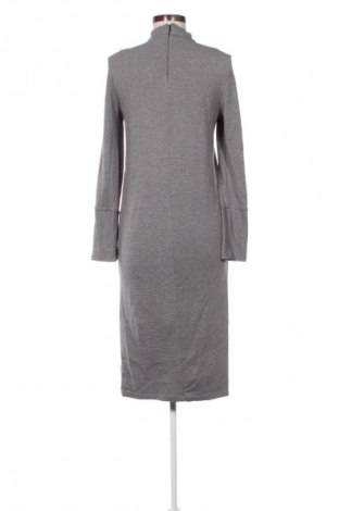 Šaty  Selected Femme, Velikost S, Barva Šedá, Cena  907,00 Kč