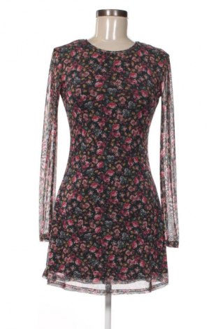 Рокля Stradivarius, Размер M, Цвят Многоцветен, Цена 19,95 €