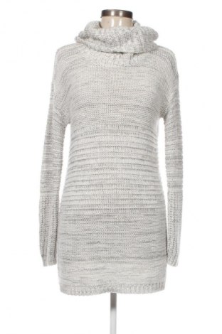 Φόρεμα Stradivarius, Μέγεθος S, Χρώμα Λευκό, Τιμή 10,99 €