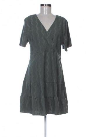 Kleid Supertrash, Größe L, Farbe Grün, Preis € 41,99