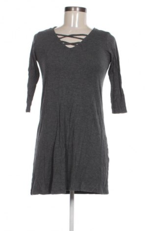 Kleid Terranova, Größe S, Farbe Grau, Preis 20,00 €