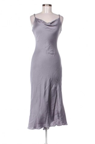 Kleid Trendyol, Größe M, Farbe Grau, Preis 71,55 €