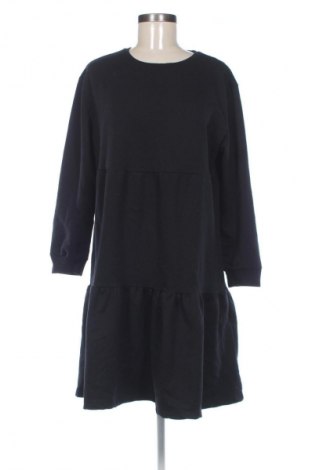 Ruha Trendyol, Méret M, Szín Fekete, Ár 12 349 Ft