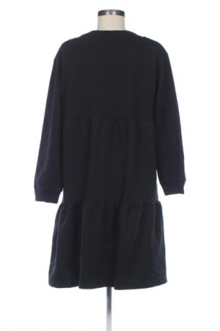 Ruha Trendyol, Méret M, Szín Fekete, Ár 12 349 Ft