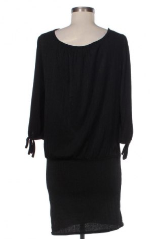 Ruha Unbranded, Méret M, Szín Fekete, Ár 4 389 Ft