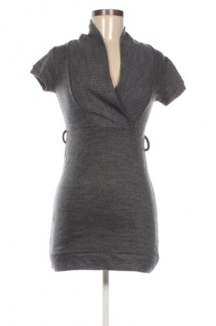 Kleid Unbranded, Größe S, Farbe Grau, Preis 7,99 €