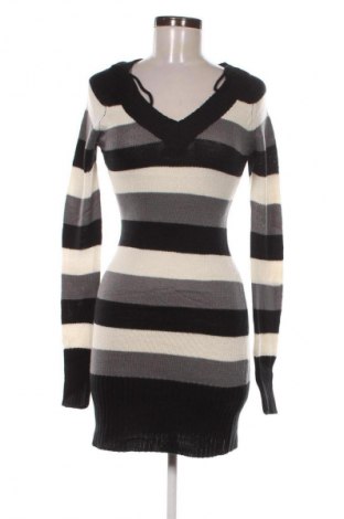 Ruha Unbranded, Méret M, Szín Sokszínű, Ár 8 244 Ft