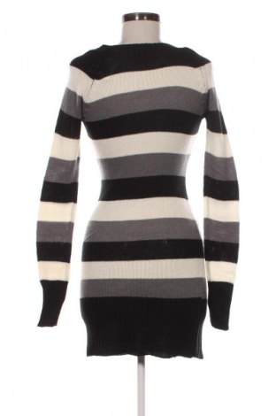 Ruha Unbranded, Méret M, Szín Sokszínű, Ár 8 244 Ft