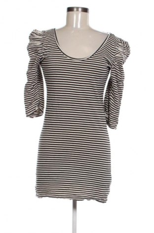 Ruha Unbranded, Méret M, Szín Sokszínű, Ár 3 318 Ft