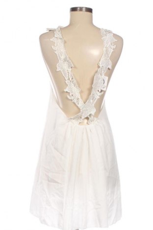 Ruha Unbranded, Méret S, Szín Fehér, Ár 8 264 Ft