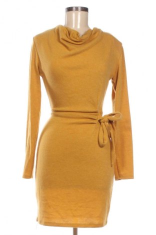Ruha Unbranded, Méret M, Szín Sárga, Ár 8 237 Ft