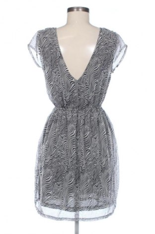 Kleid VILA, Größe M, Farbe Mehrfarbig, Preis € 13,81