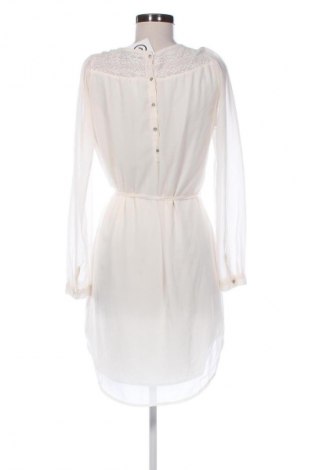 Ruha VILA, Méret L, Szín Ekrü
, Ár 5 785 Ft