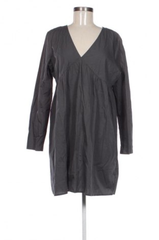 Kleid VILA, Größe L, Farbe Grau, Preis € 32,00