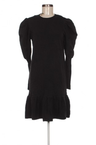 Kleid Y.A.S, Größe M, Farbe Schwarz, Preis € 25,99