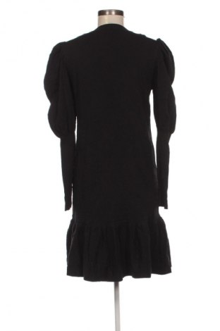 Kleid Y.A.S, Größe M, Farbe Schwarz, Preis € 25,99