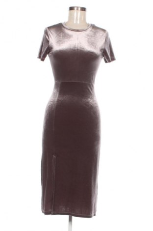 Kleid Zara, Größe M, Farbe Lila, Preis € 17,00