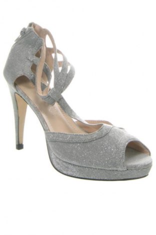 Sandalen Furiezza, Größe 39, Farbe Silber, Preis € 20,99