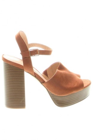 Sandalen Madden Girl, Größe 39, Farbe Braun, Preis € 30,99