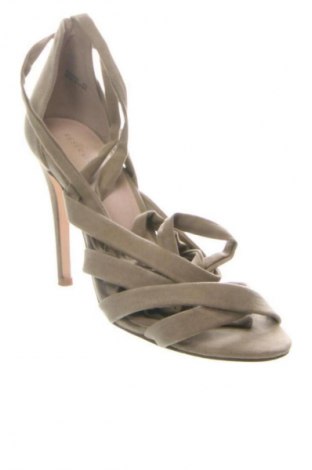 Сандали Reserved, Размер 40, Цвят Бежов, Цена 16,87 €