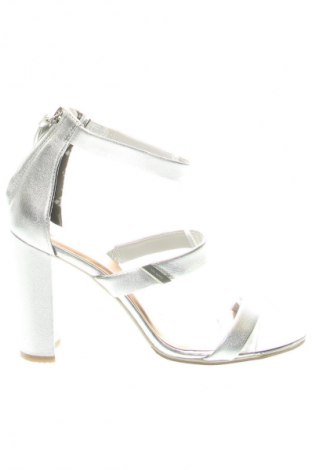 Сандали Ted Baker, Размер 41, Цвят Сребрист, Цена 87,48 €