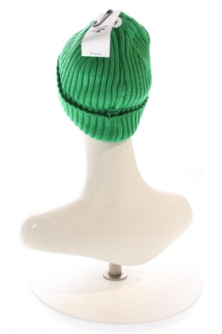Шапка 4F, Цвят Зелен, Цена 9,71 €