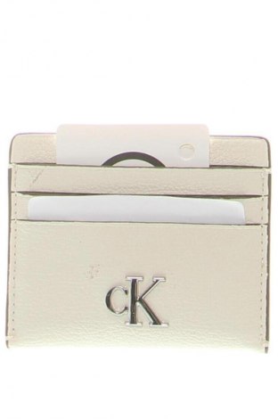 Cutiuță pentru cărți de vizită Calvin Klein Jeans, Culoare Bej, Preț 215,99 Lei