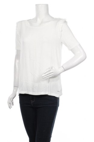Дамска блуза S.Oliver, Размер M, Цвят Бял, Вискоза, Цена 8,28 лв.