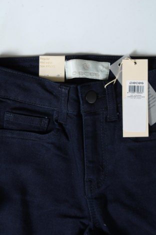 Дамски панталон Pieces, Размер XXS, Цвят Син, Цена 24,15 лв.