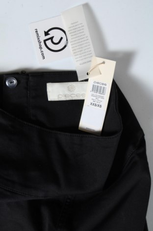 Дамски панталон Pieces, Размер XXS, Цвят Черен, Цена 6,90 лв.