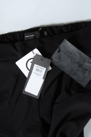 Γυναικείο παντελόνι Vero Moda, Μέγεθος XS, Χρώμα Μαύρο, 63% πολυεστέρας, 33% βισκόζη, 4% ελαστάνη, Τιμή 16,29 €