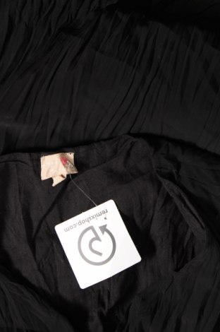 Дамска блуза, Размер M, Цвят Черен, Цена 4,94 лв.