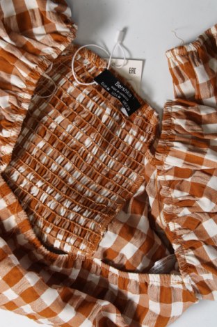 Дамска блуза Bershka, Размер M, Цвят Кафяв, Цена 11,16 лв.