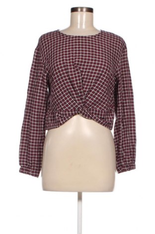Γυναικεία μπλούζα Bershka, Μέγεθος M, Χρώμα Πολύχρωμο, Τιμή 4,15 €