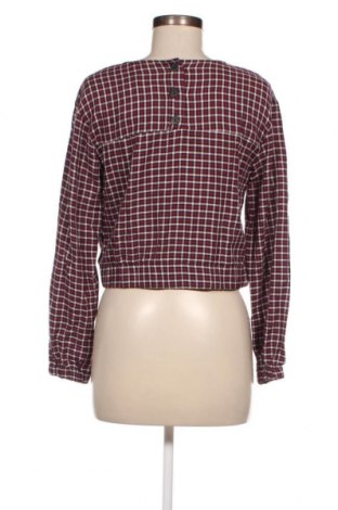 Damen Shirt Bershka, Größe M, Farbe Mehrfarbig, Preis 4,00 €